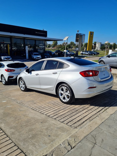 Imagen 10 de 17 de Nuevo Cruze Lt Automatico 4p 1.4 Turbo