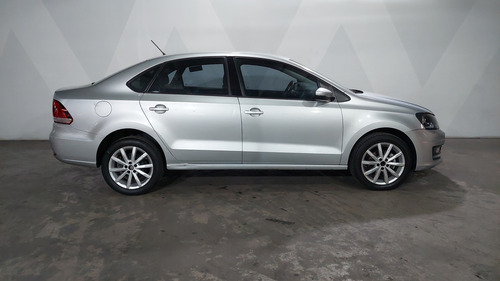 Volkswagen Vento 1.6 HIGHLINE TIPTRONIC