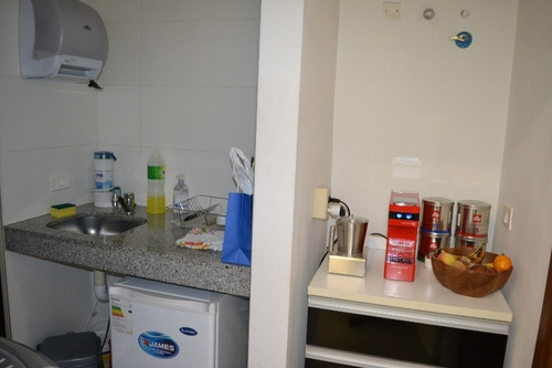 Oficina En Venta - Monoambiente En Ciudad Vieja