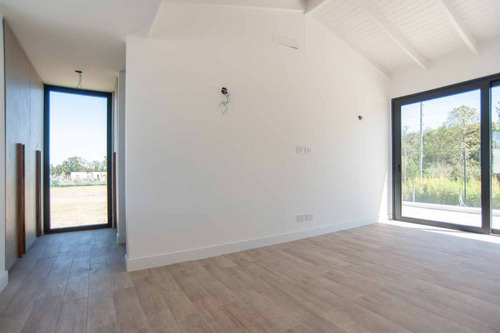 Imagen 21 de 30 de Casas En Venta En Venta-barrio Cerrado- City Bell