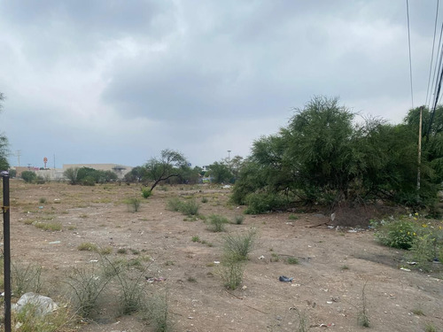 Terreno Comercial En Venta En Monterrey Solidaridad