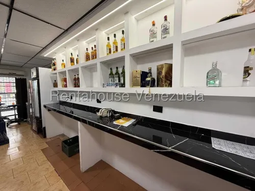 Oportunidad Única: Fondo De Comercio En Venta - Autolavado Y Sport Bar En Maracay . Ljsa 25-22591
