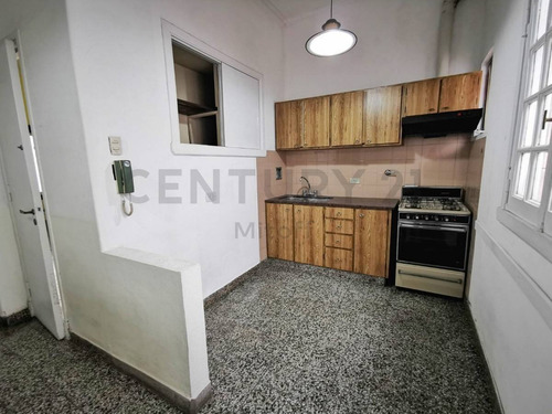 Imagen 4 de 14 de Casa En Venta De 2 Dormitorios En La Plata
