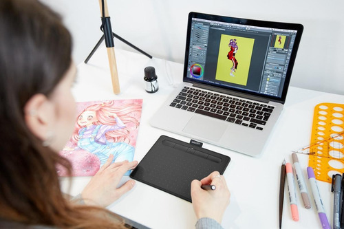 Imagen 5 de 5 de Wacom Intuos Small Bluetooth Negra