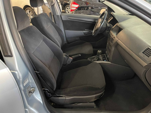 Imagem 11 de 11 de Chevrolet Vectra 2.0 Mpfi Gt Hatch 8v Flex 4p Manual