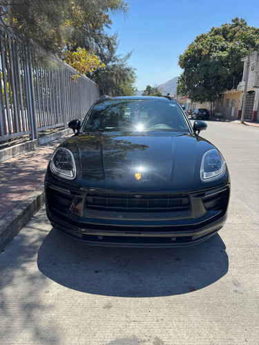 Porsche Macan Color Negro , 2023 2.0 Turbo 5puertas Automáti