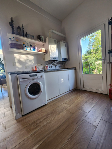 Casa En Venta Con Fondo A La Laguna En Canning