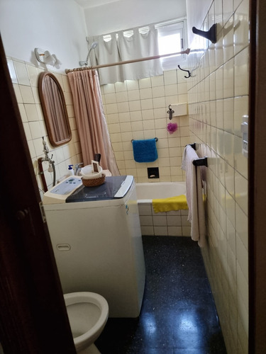 Imagen 9 de 12 de Departamento 2 Ambientes Frente Balcón. Excelente Ubicación