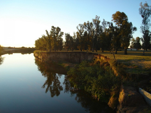 Chacra Sobre El Rio En Barrio Privado. Retasada !!!