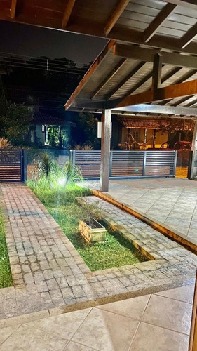 Casa - Ref: 890037