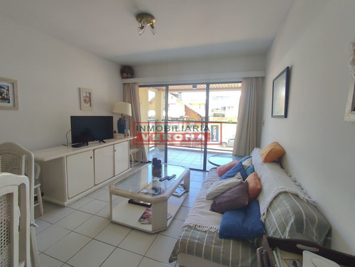 Imagen 6 de 27 de Apartamento En Venta 2 Dormitorios, Frente A Playa El Emir