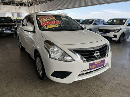 Imagem 2 de 9 de Nissan Versa 1.6 16v Unique (flex)