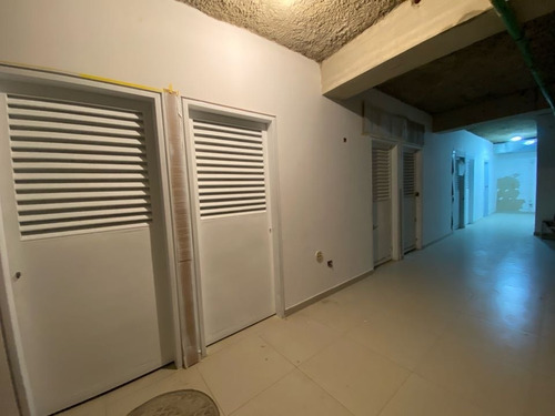 Imagen 26 de 26 de Vendo Apartamento 366mts2 3h/5b/3pe Lomas De Las Mercedes 6810