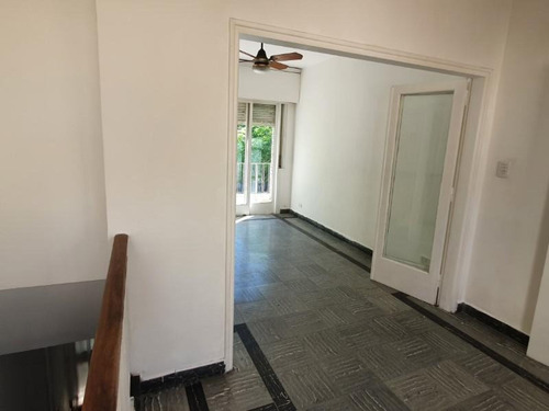 Comodo Departamento, Dos Dormitorios, Patio Con Parillero, Balcon, Sin Expensas !