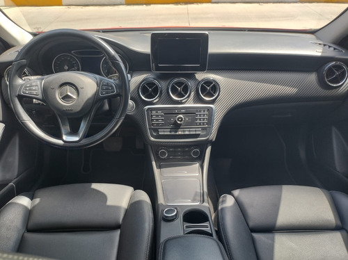 Imagen 12 de 15 de Gla-200 Sport Techo Lj652484