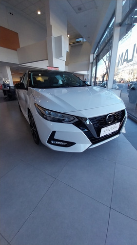 Nissan Sentra 2.0 Advance Cvt