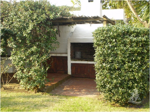 Casa En Brava, 3 Dormitorios *- Ref: 28750