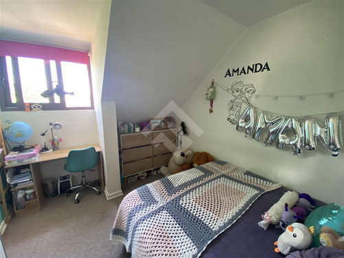 Casa En Venta De 3 Dorm. En Colina
