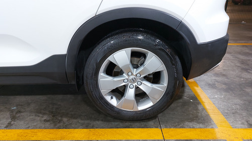 Volvo Xc40 2.0 T5 Momentum Auto 4wd