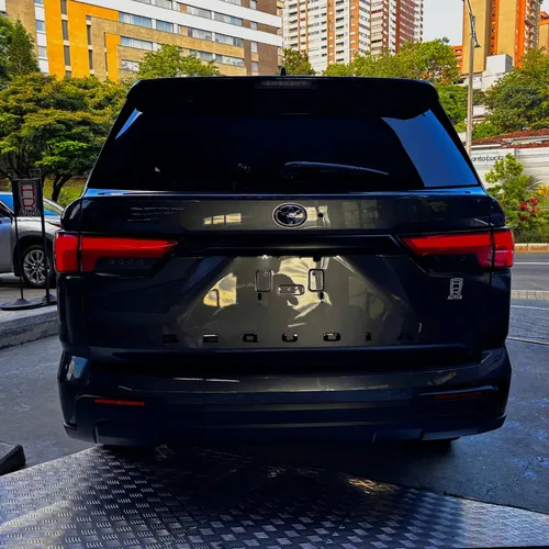 Toyota Sequoia 3.5 V6 Sr5 4X4