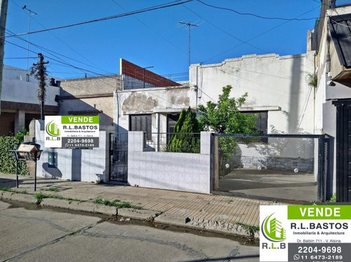 Venta De Casa De 3 Amb Con Cochera En Avellaneda 