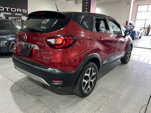 Renault Captur 2.0 Iconic At