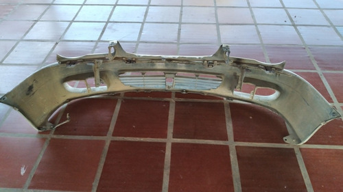Parachoques Delantero Toyota Corolla 1999/2002.