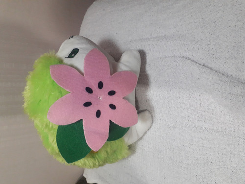 Shaymin Pokemon Takara Tomy Peluche (Usado)
