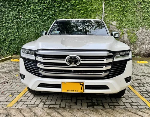 Land Cruiser 300 Vx Gasolina Blindaje 2 Plus