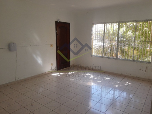 Imagem 2 de 30 de Amplo Sobrado 3 Dormitórios Cidade Edson Suzano Sp - So00100 - 69419518