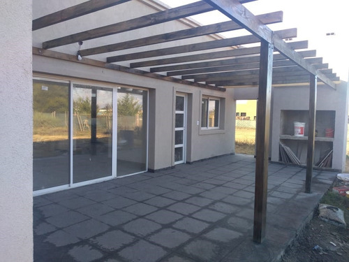 Imagen 4 de 10 de Casa En Venta Ubicado En El Cantón, Escobar Y Alrededores