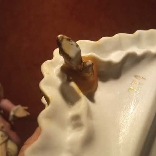 Par De Figuras Porcelana Estatuillas Antiguas Dama Caballero (Usado)