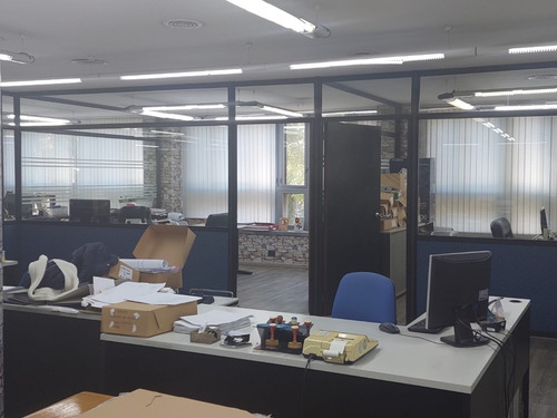 Oficinas , Piso Completo 297 Mts, Frente A Plaza Roma