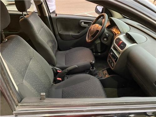 Chevrolet Corsa 1.4 Mpfi Premium Sedan 8v Flex 4p Manual