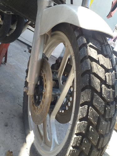 Imagem 3 de 13 de Yamaha Esportiva