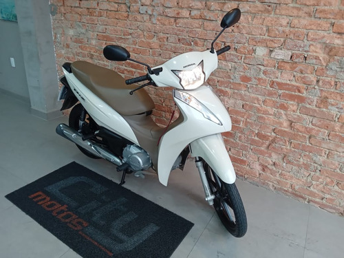 Imagem 13 de 17 de Honda Biz 125 2018 / 2018 ** Único Dono * Conservada **