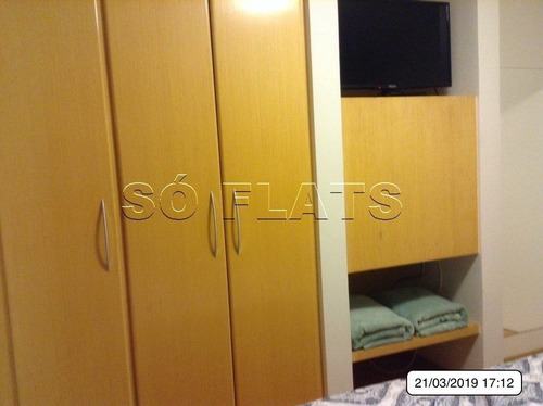 Imagem 8 de 15 de Na Arborizada Rua Lavandisca, Flat Mercure, Prox A Avenida E Ao Shopping Ibirapuera - Sf29648