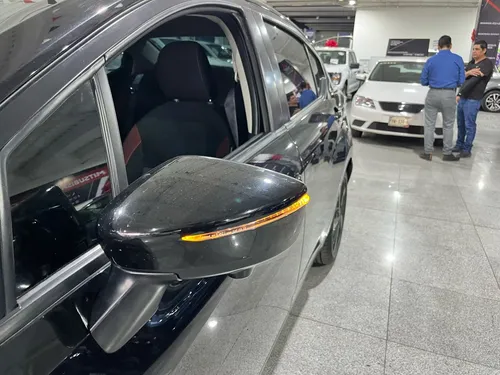Nissan Versa 2023