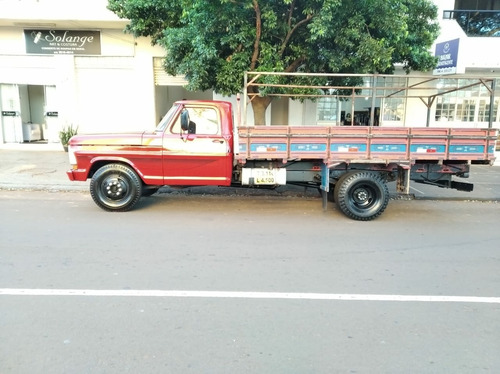 Imagem 2 de 3 de Ford F-4000 Caminhonete R