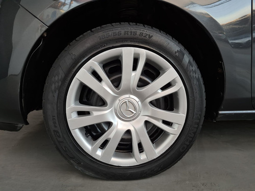 Imagen 7 de 11 de Mazda Mazda 2 2014 1.5 Touring At