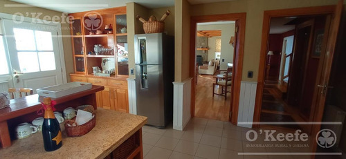 Imagen 13 de 30 de Casa En Venta - 4 Ambientes En Barrio Las Vertientes, San Carlos De Bariloche.