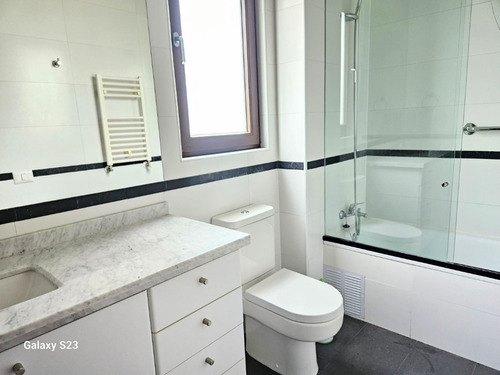 Fantástica Casa En Exclusivo Condominio Valle Escondido.