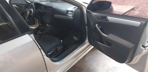 Volkswagen Vento 2.0 Advance I 110cv