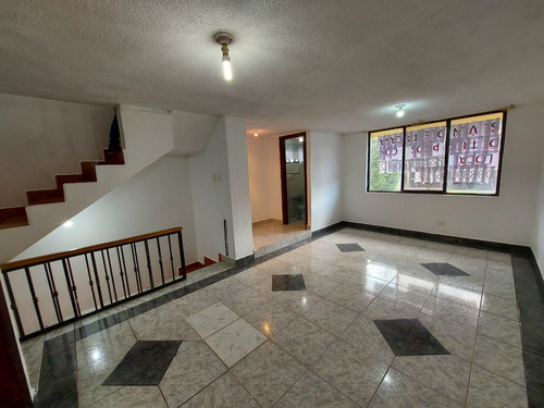 Imagen 9 de 10 de Casa Con Local Comercial