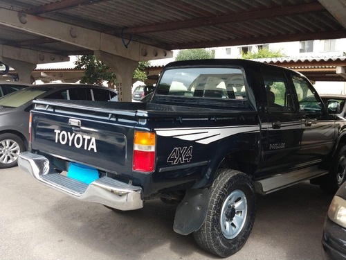 Toyota Hilux Sr5 2.8 Diesel 4x4 1998 Quadrada