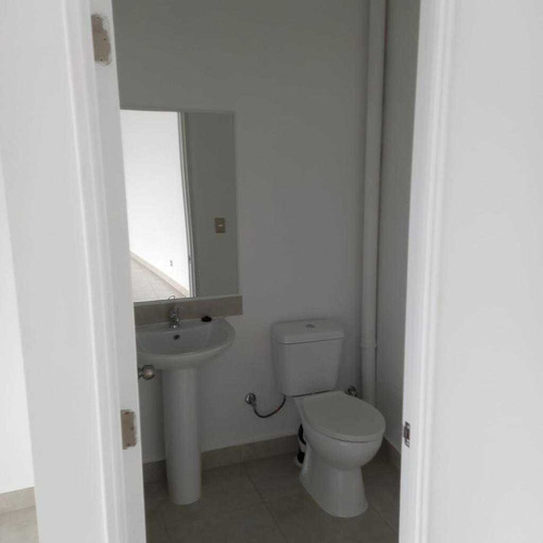 Local Com. De 143 M2, Sector Fdo El Carmen (69295)