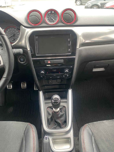 Imagen 13 de 15 de Suzuki Vitara 2017 5p Turbo L4/1.4/t Man