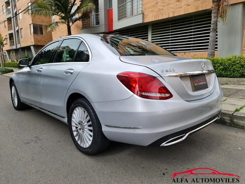 Mercedes Benz C-200 Exclusive 2.000cc A/t Sun Roof 2015
