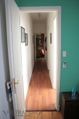 Imagen 3 de 15 de Casa En Venta - 2 Dormitorios, 1 Baño, Azotea Con Parrillero - Mariano Moreno - La Blanqueada