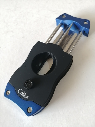 Cortador De Puros Colibri V-cut Forma De V Ojo De Gato Blue